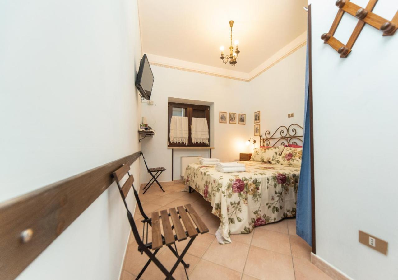 Il Sorgituro - Agriturismo Postiglione Екстериор снимка