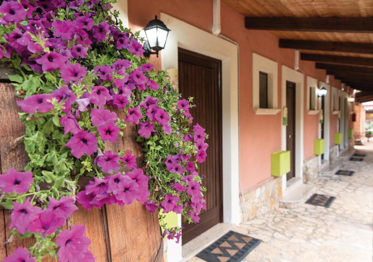 Il Sorgituro - Agriturismo Postiglione Екстериор снимка